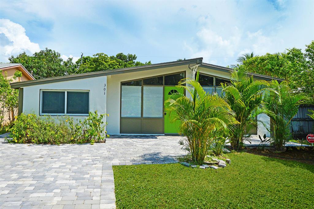 DELRAY MANORS - Residential