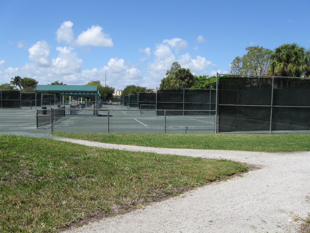 LAVERS DELRAY RACQUET CLUB CONDO - Residential Lease