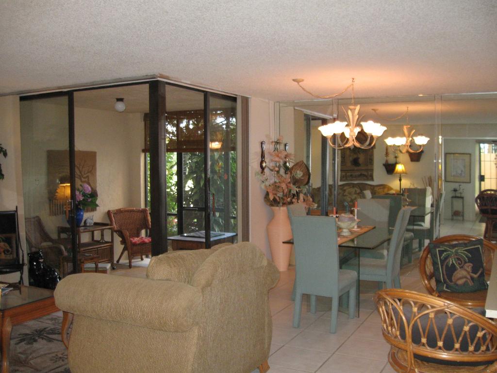 LAVERS DELRAY RACQUET CLUB CONDO - Residential Lease