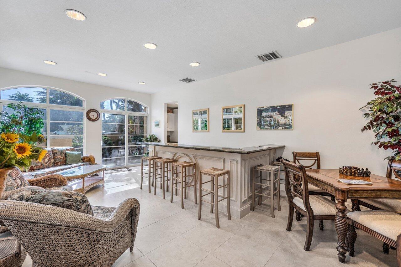 MEDITERRANEA CONDO - Residential