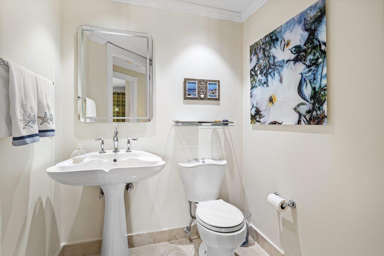 MEDITERRANEA CONDO - Residential