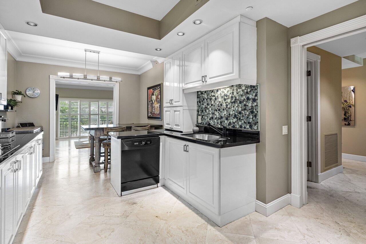 MEDITERRANEA CONDO - Residential