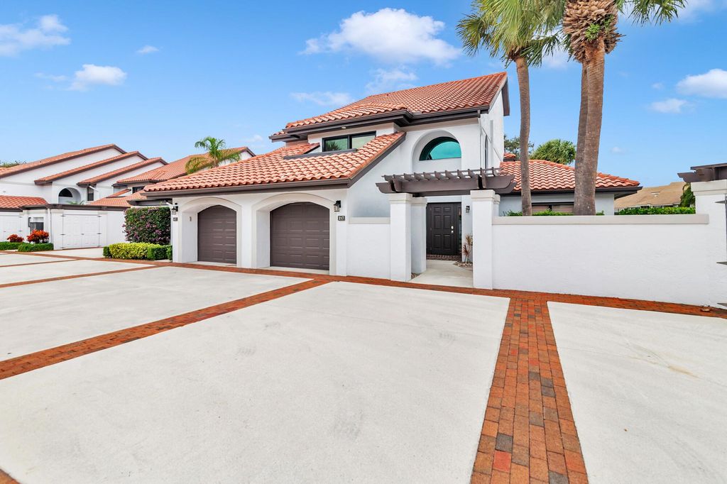 Photo of 16695 Traders Crossing N #217, Jupiter, FL 33477 (MLS # R10946718)