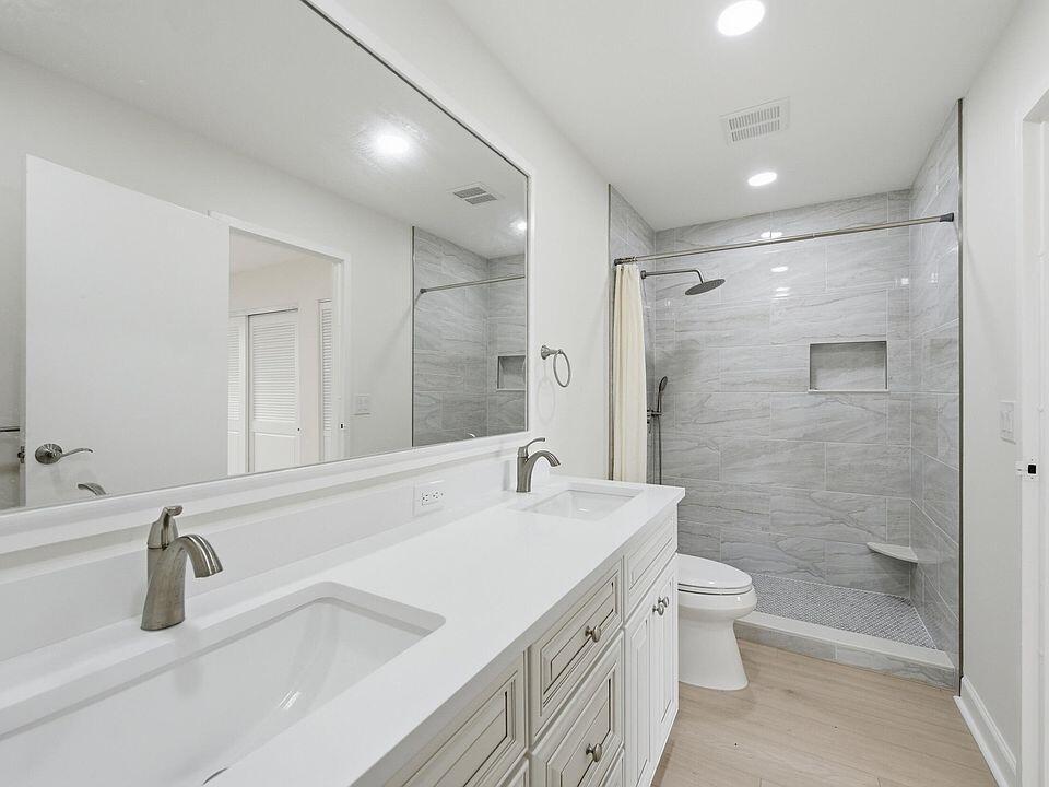 Photo of 670 MONACO Court N, Delray Beach, FL 33446 (MLS # B26085721)