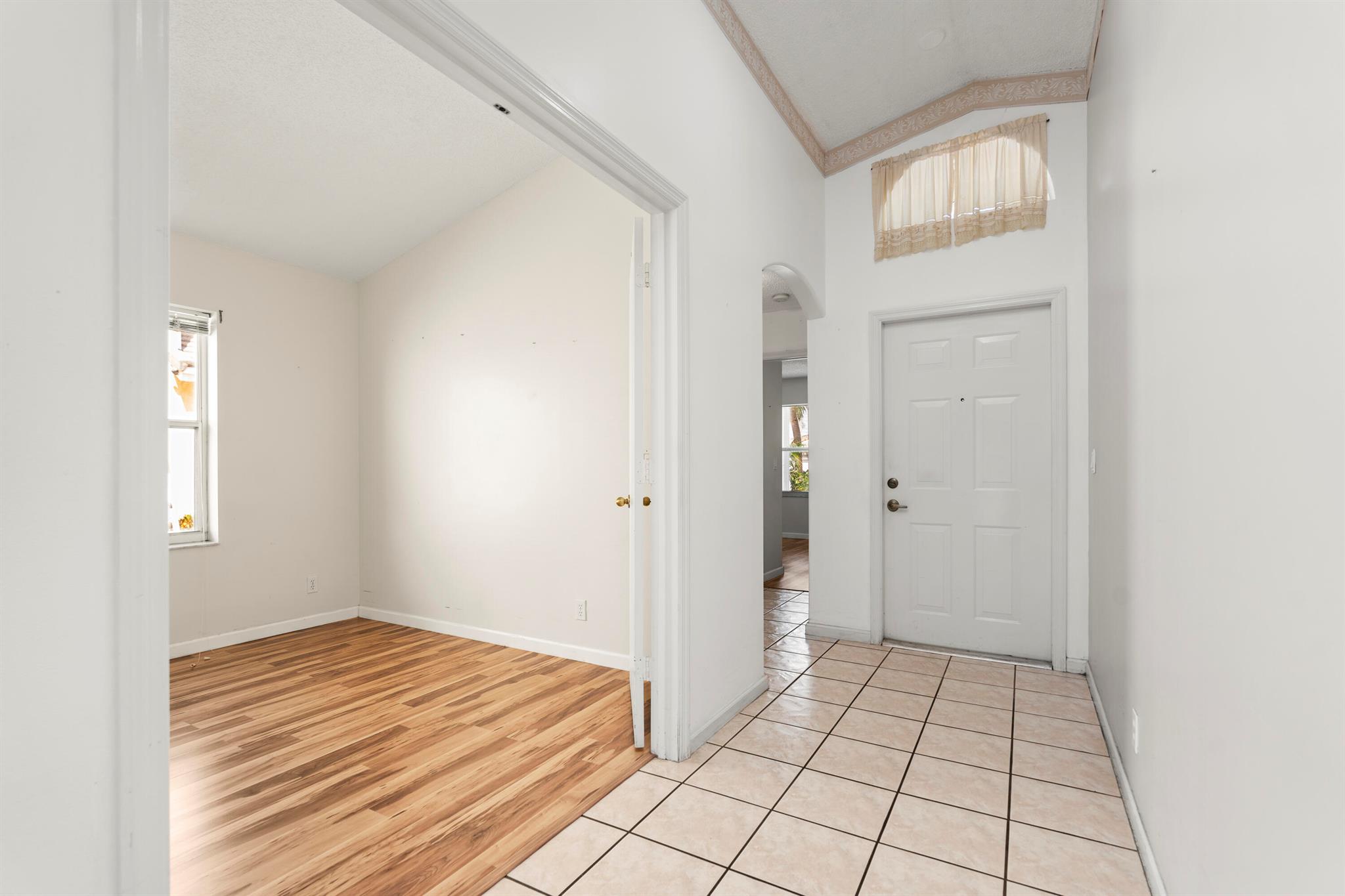 5618 Kingsmill Court