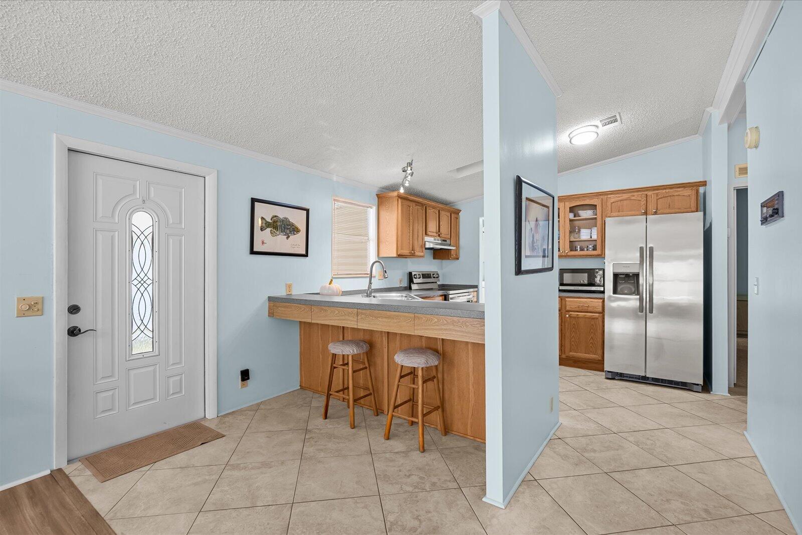 TROPICAL ISLES - Residential