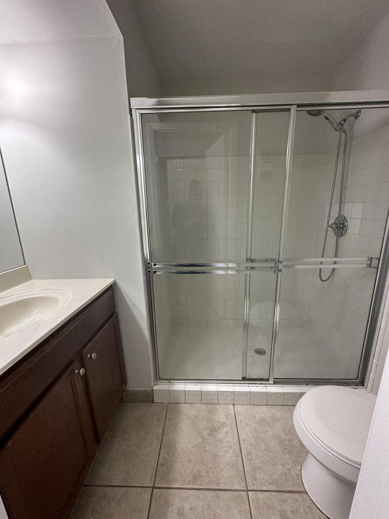 ABBEY PARK GARDENS I CONDO - Residential Lease