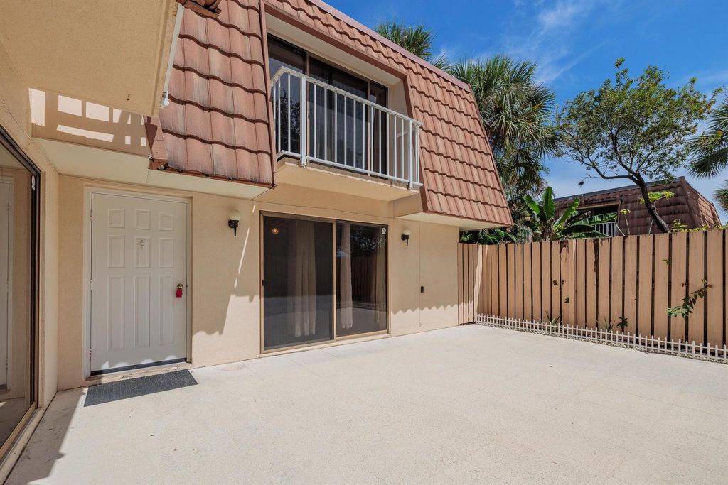 Photo of 515 Green Springs Place, West Palm Beach, FL 33409 (MLS # R11126456)