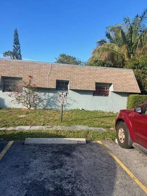 575 NW 41st Street Oakland Park FL 33309