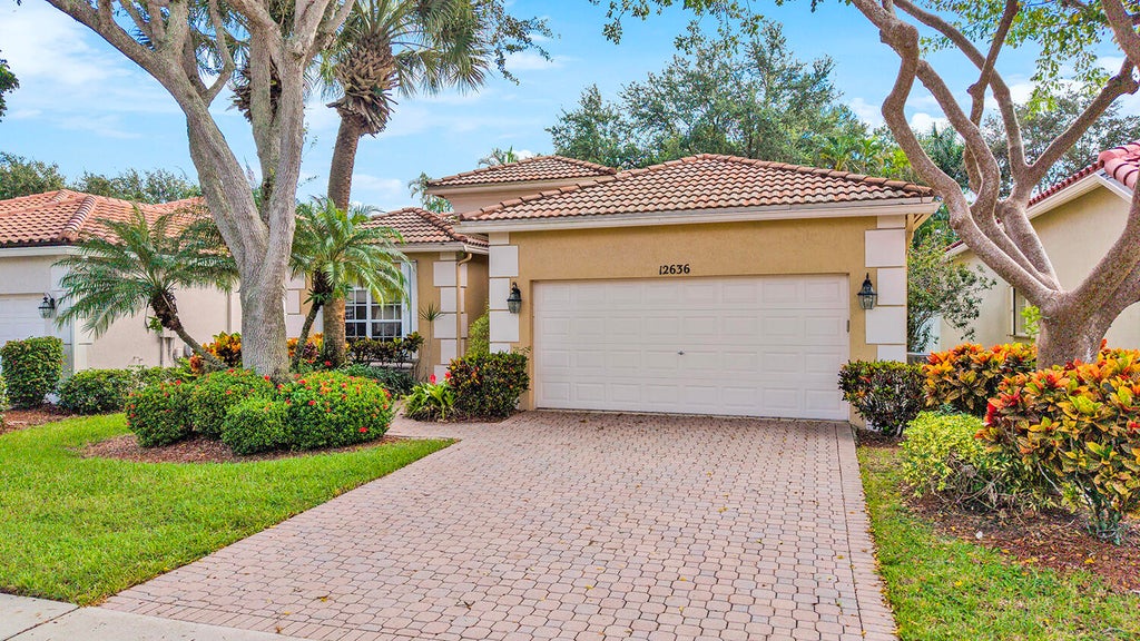 Photo of 12636 Via Ravenna, Boynton Beach, FL 33436 (MLS # B26087599)