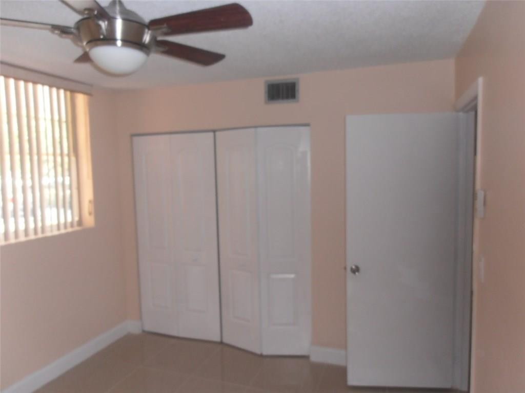 Sabal Palm - Residential Lease