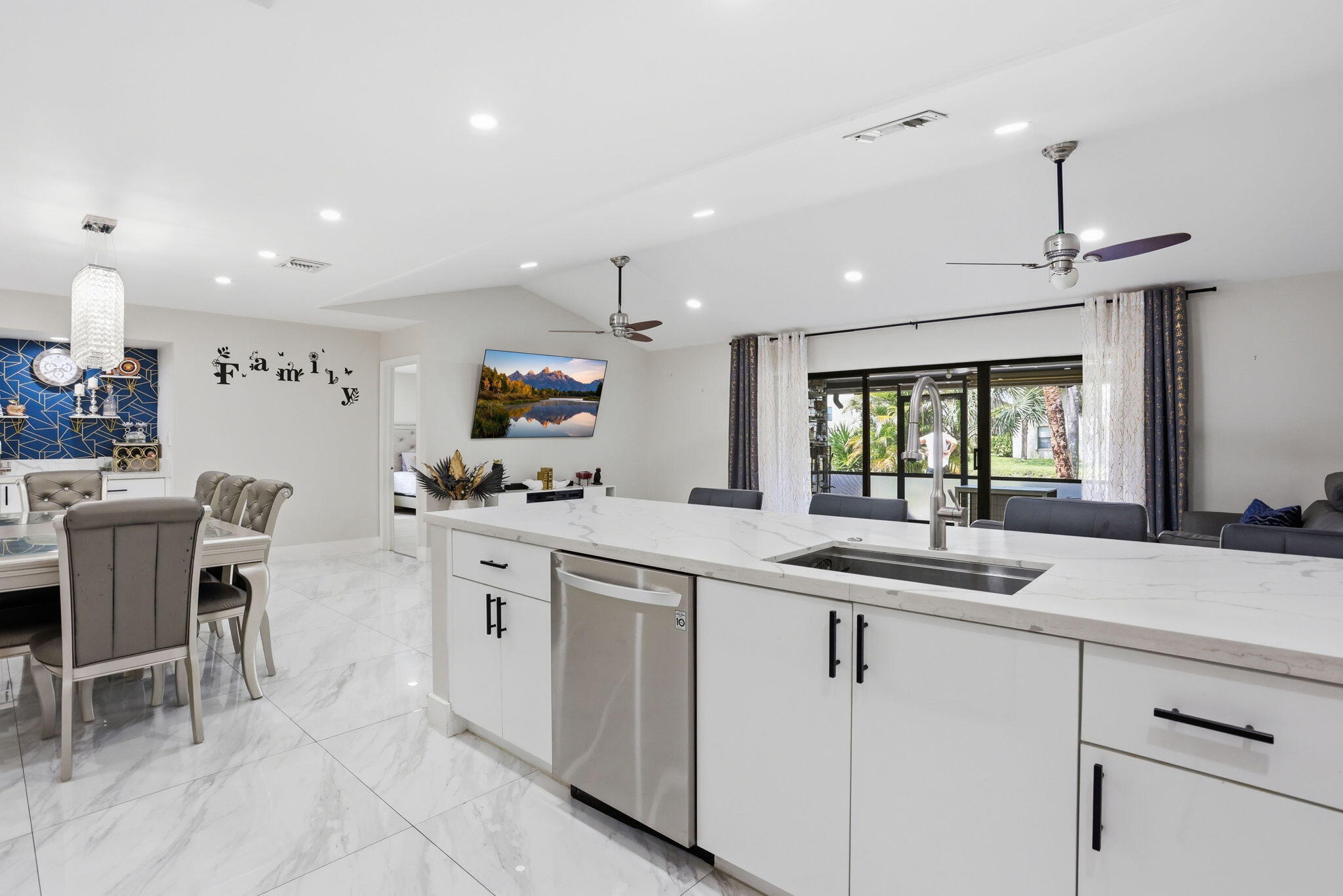 SANDALFOOT COVE - Residential