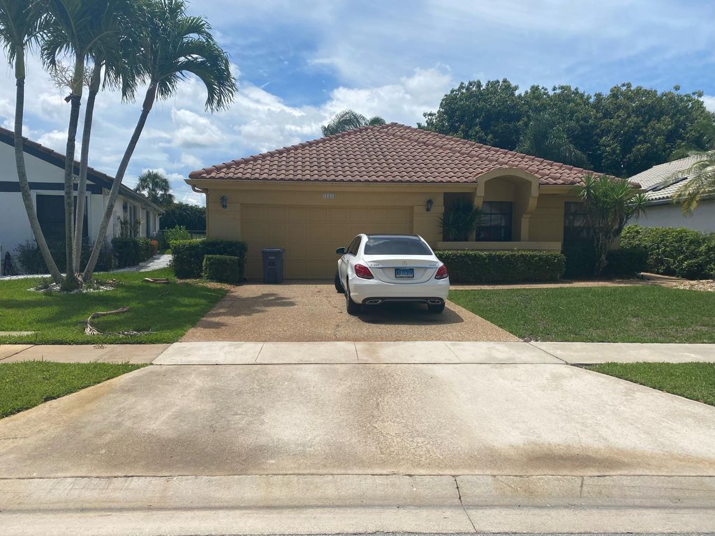 Photo of 21434 Bridge View Drive, Boca Raton, FL 33428 (MLS # R10800706)
