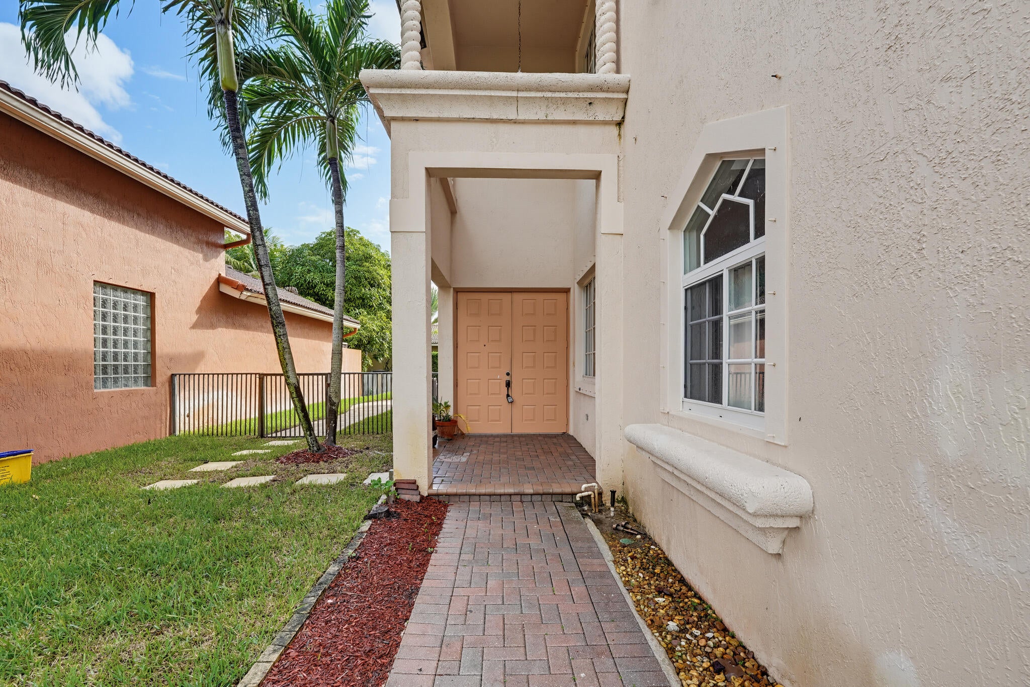 122 SARONA Circle