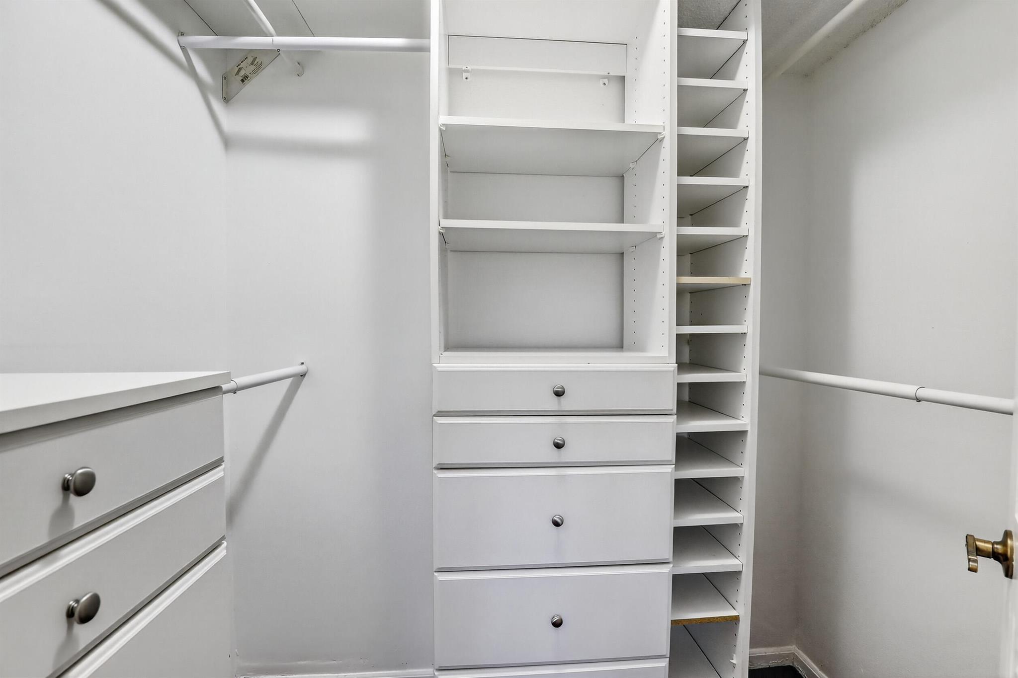 HOLLYBROOK GOLF AND TENNI - Residential