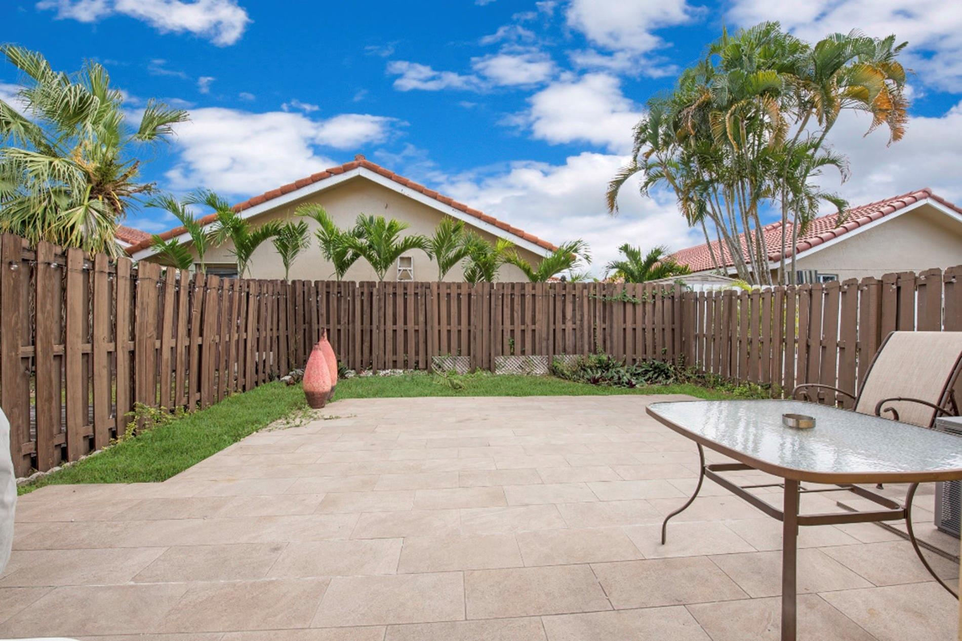 IBIS VILLA AT MIAMI GARDE - Residential Lease