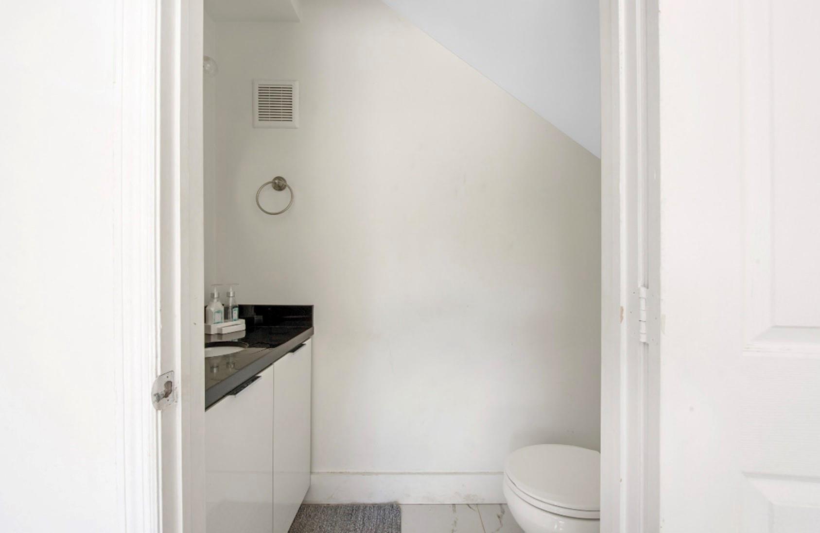 IBIS VILLA AT MIAMI GARDE - Residential Lease