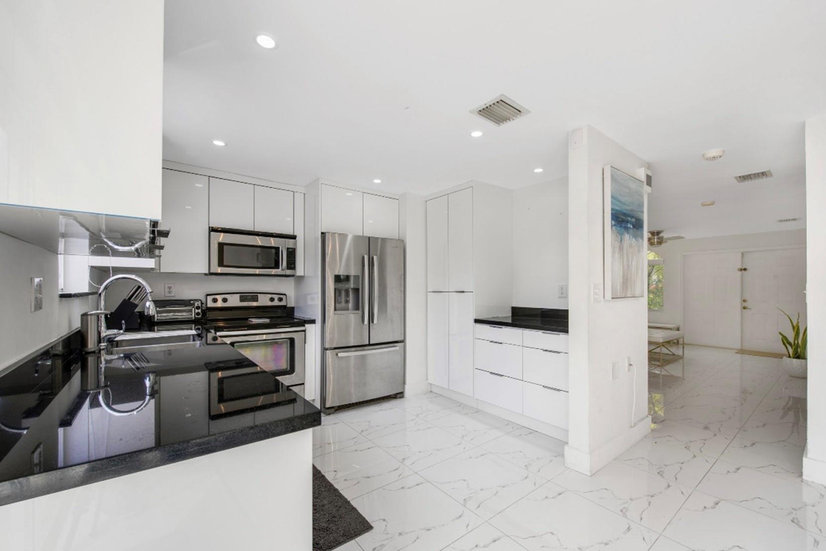 IBIS VILLA AT MIAMI GARDE - Residential Lease