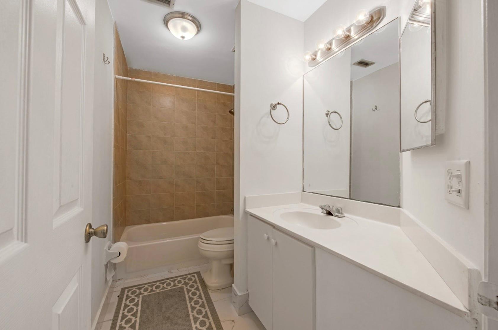 IBIS VILLA AT MIAMI GARDE - Residential Lease