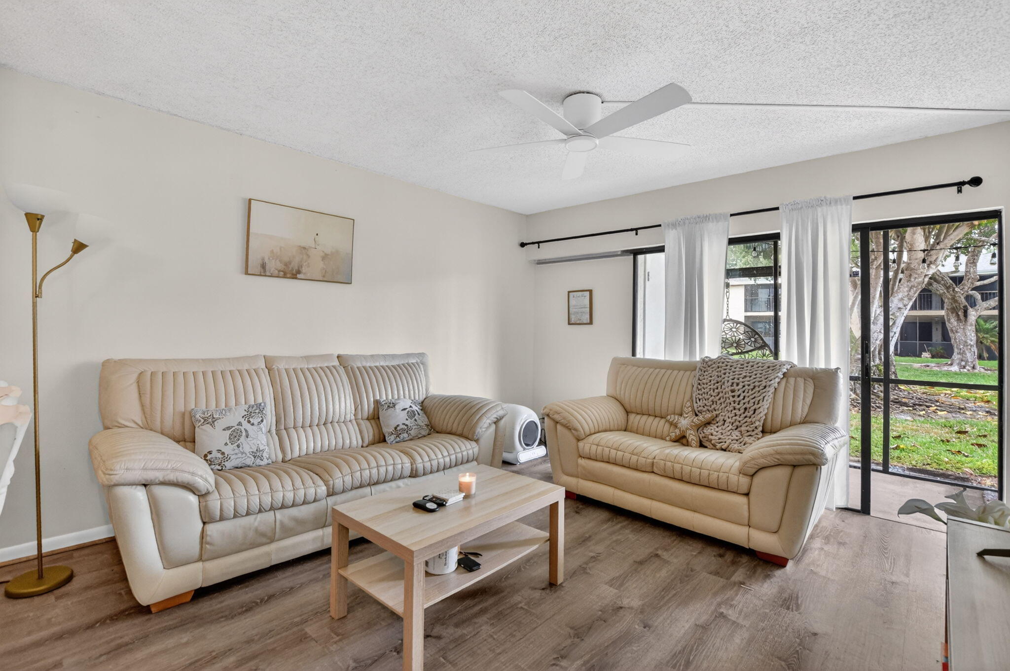 3939 NE 5th Avenue C102