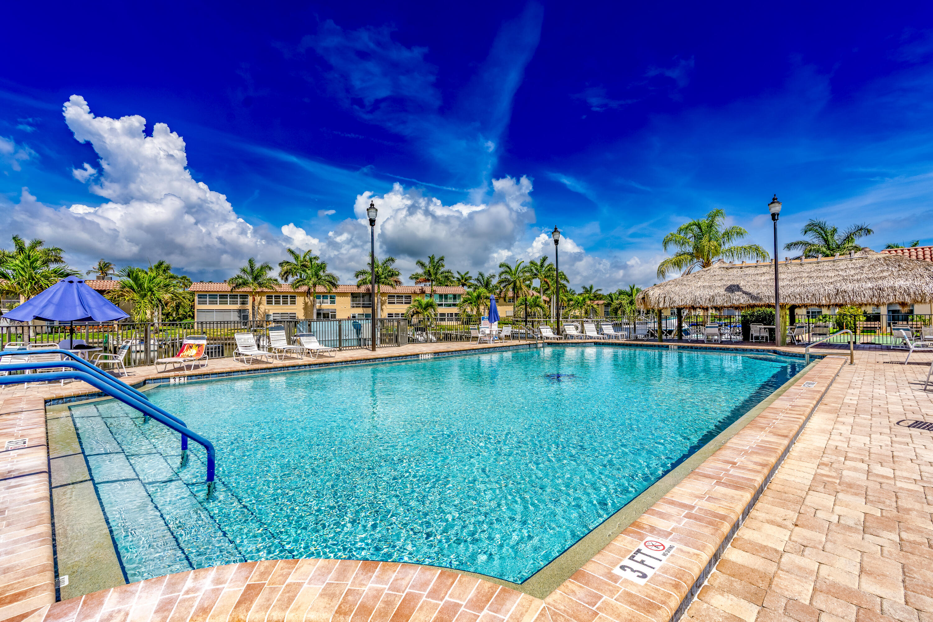 DE LA BAHIA CONDO - Residential