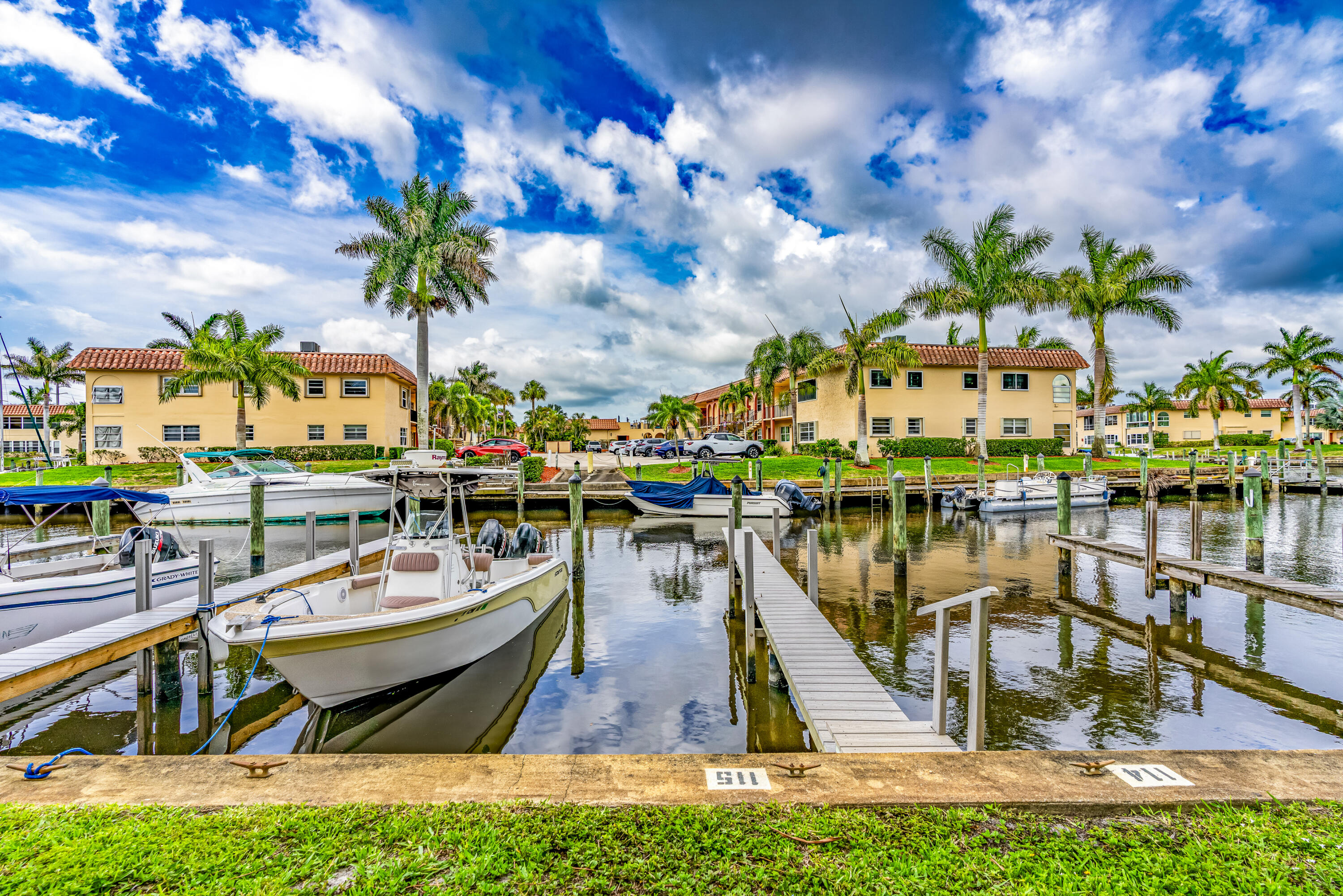 DE LA BAHIA CONDO - Residential