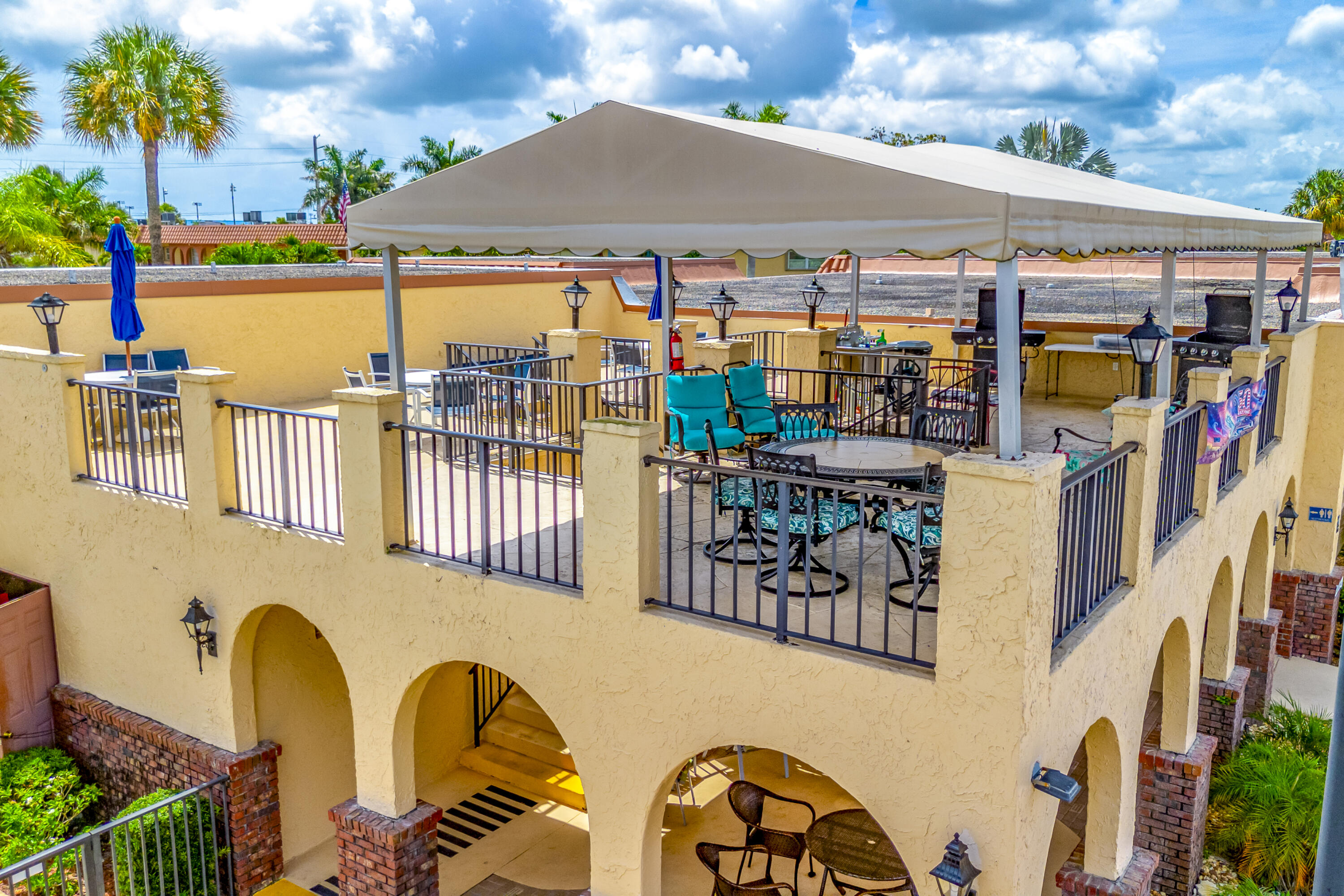 DE LA BAHIA CONDO - Residential