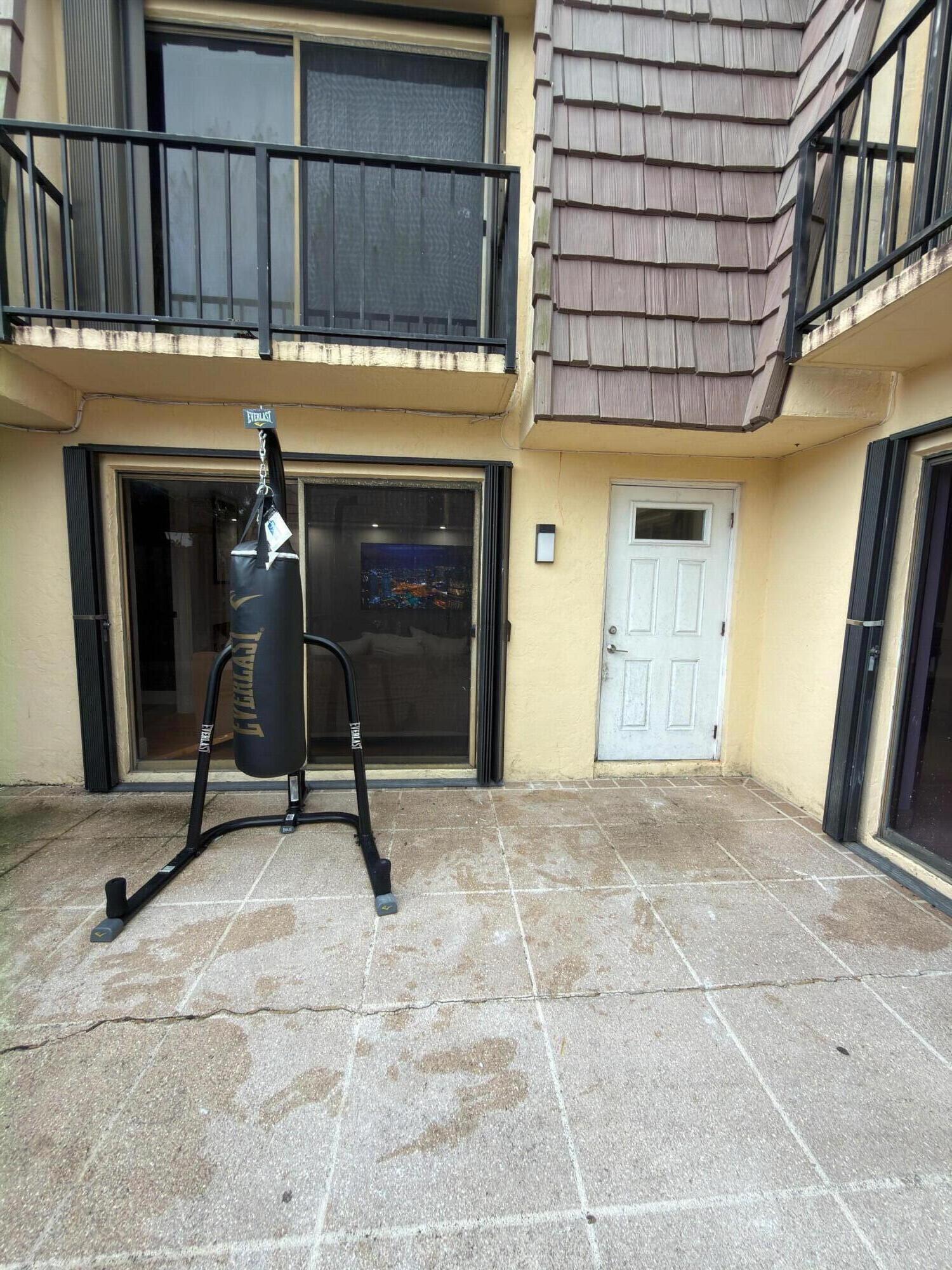 632 SPRINGDALE Circle