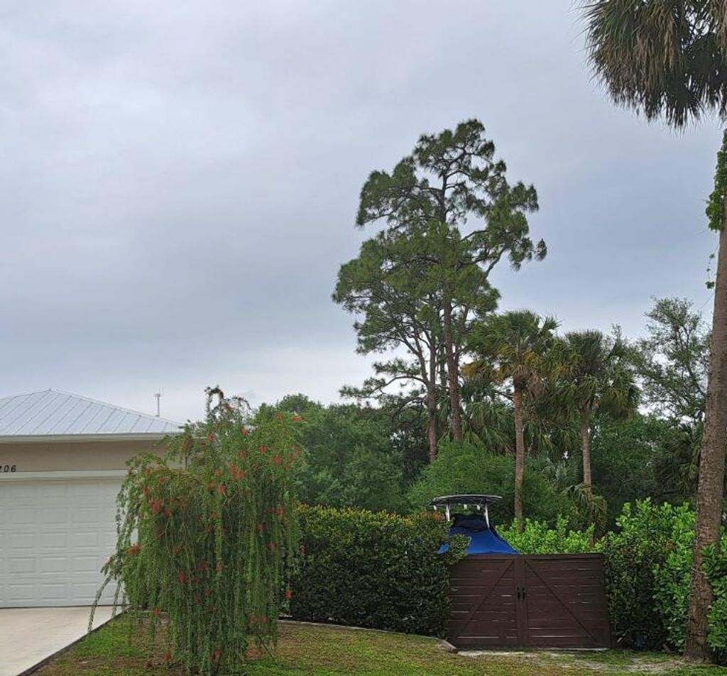 Photo of 1206 Royal Palm Boulevard, Fort Pierce, FL 34982 (MLS # R11078052)
