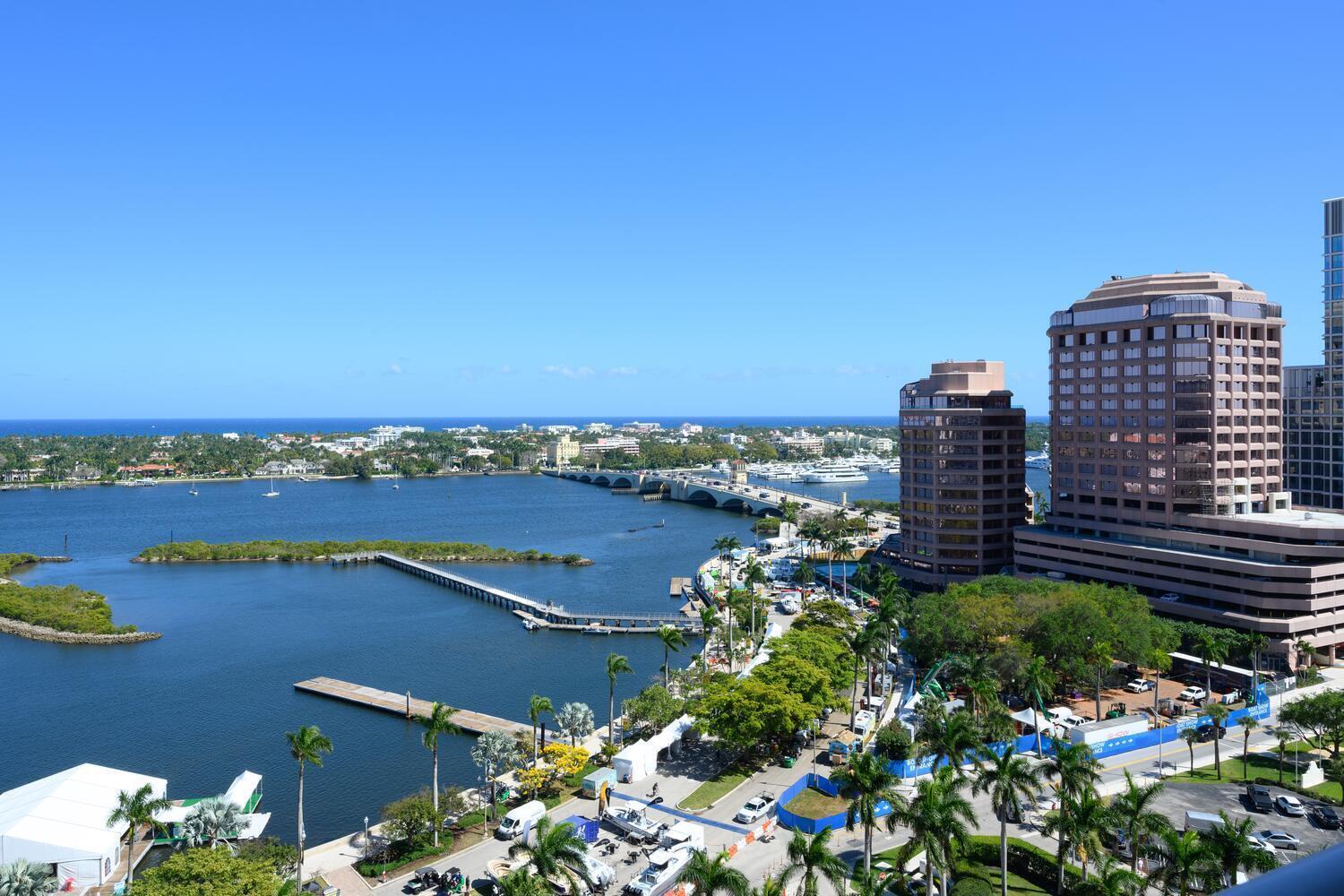525 S Flagler Drive 17c