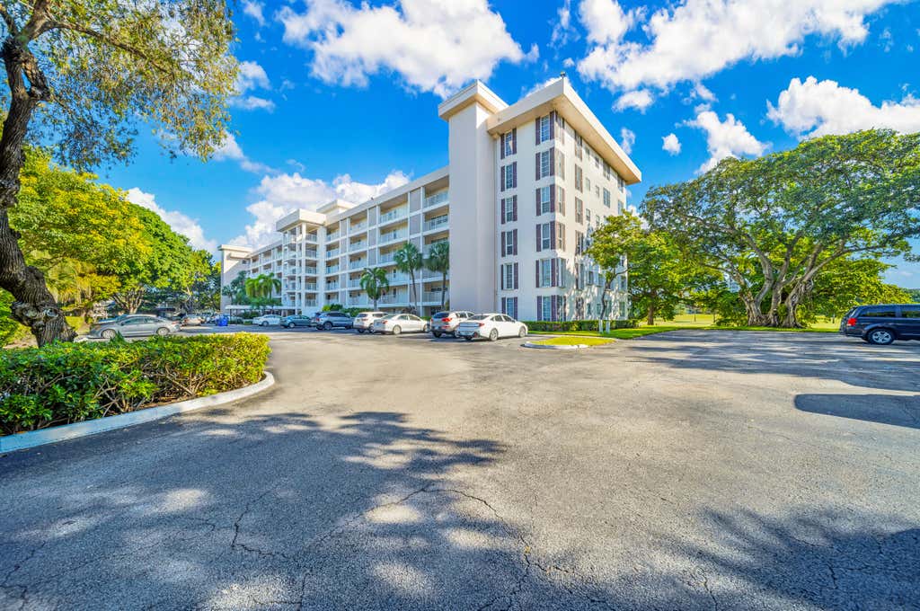 Photo of 2901 S Palm Aire Drive #609, Pompano Beach, FL 33069 (MLS # B26063264)