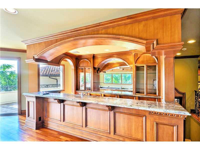 Las Olas Isles - Residential