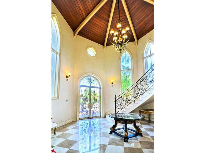 Las Olas Isles - Residential