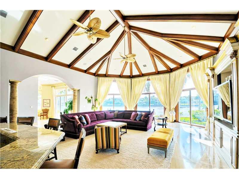 Las Olas Isles - Residential