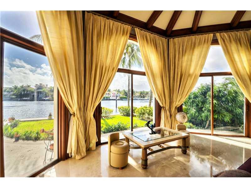 Las Olas Isles - Residential