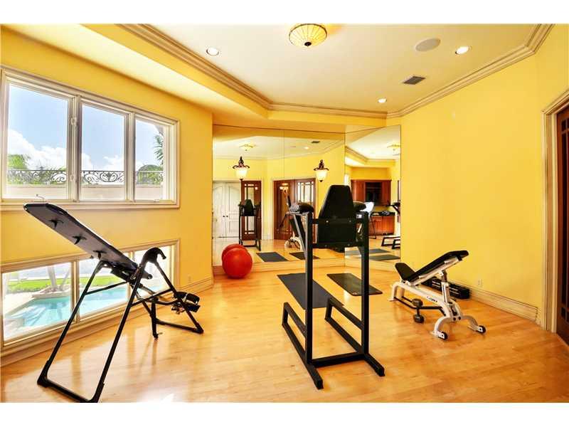 Las Olas Isles - Residential