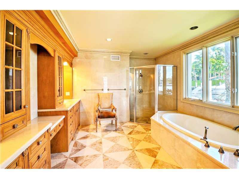 Las Olas Isles - Residential