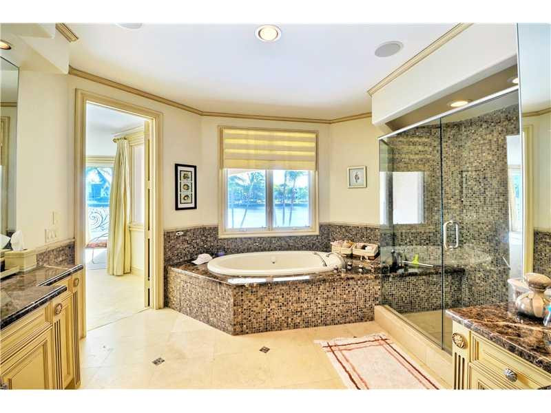 Las Olas Isles - Residential