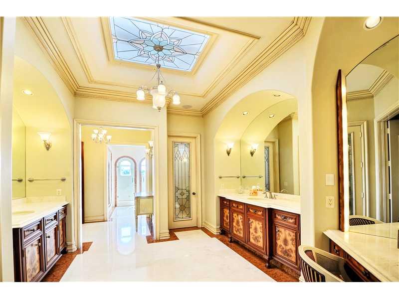 Las Olas Isles - Residential