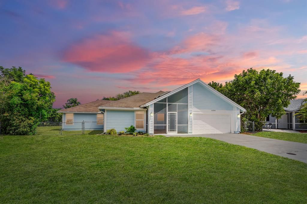 Photo of 6081 Francis Street, Jupiter, FL 33458 (MLS # R10706001)