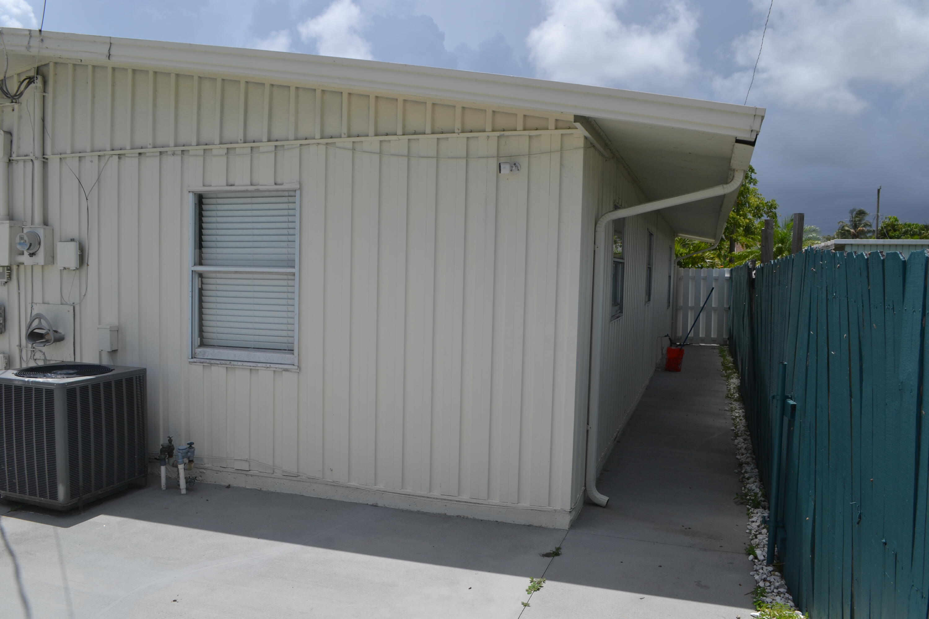 377 NW Nw 49th Street Street