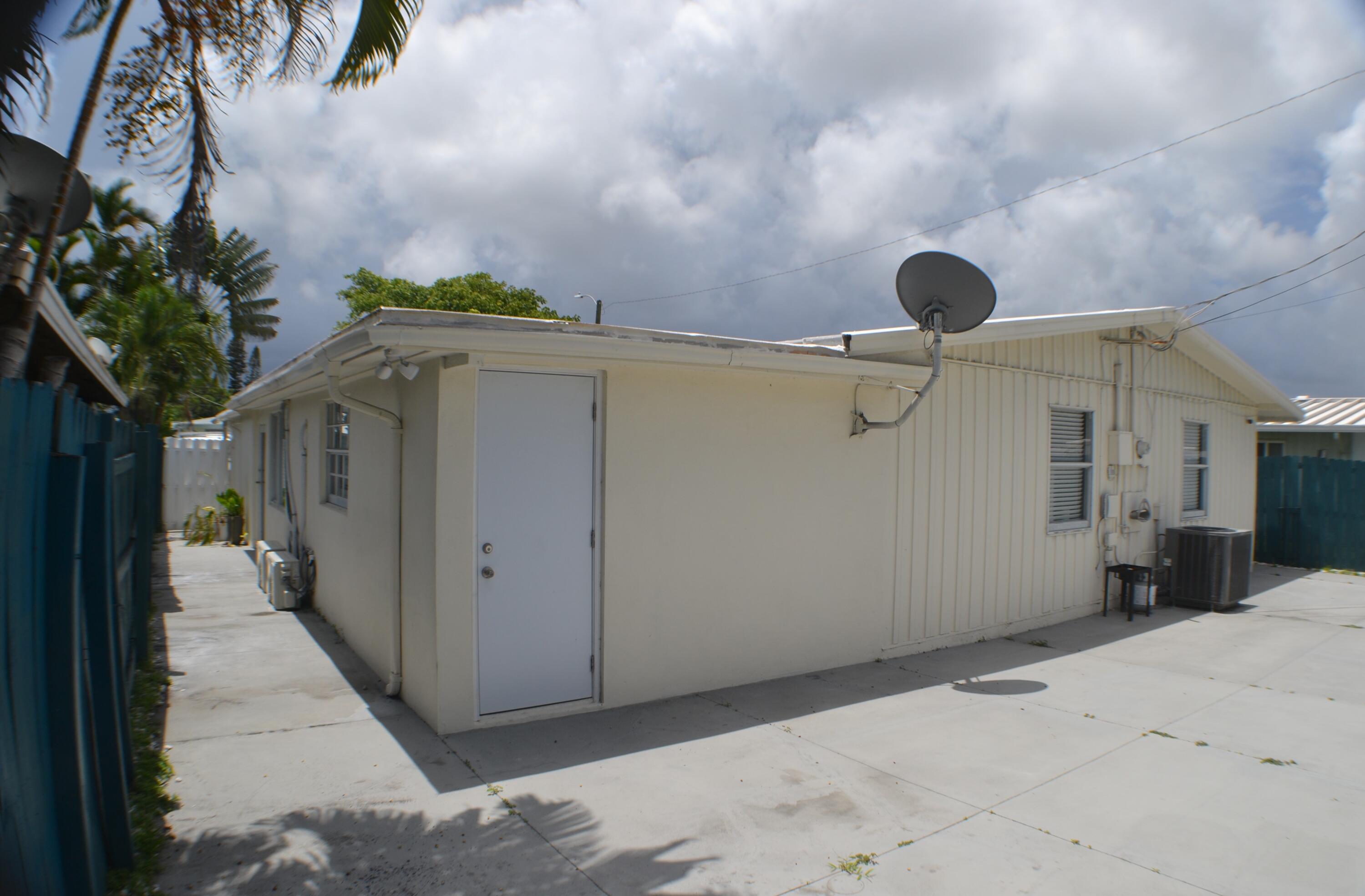 377 NW Nw 49th Street Street