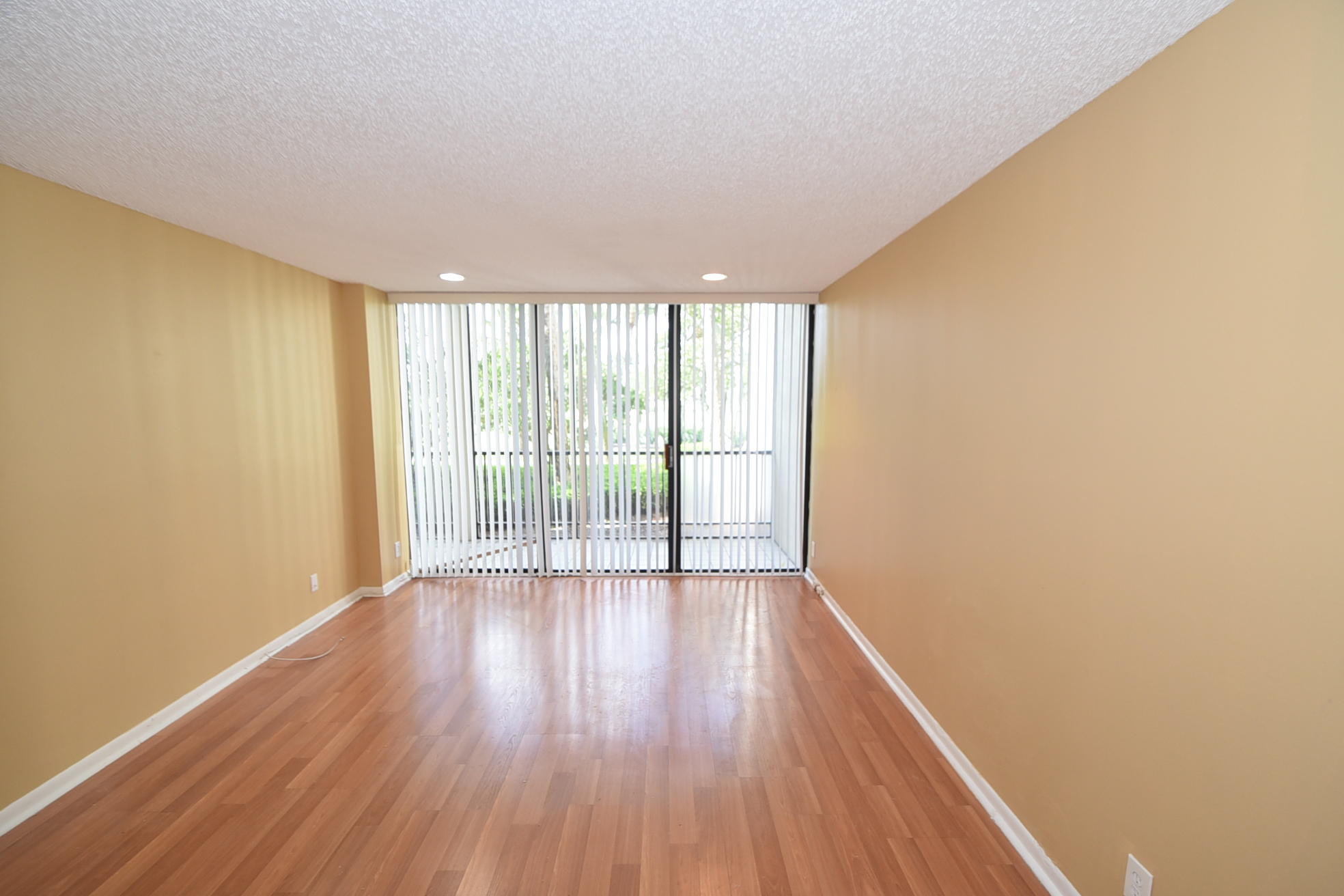 WILLOW WOOD MIDRISE CONDO - Residential