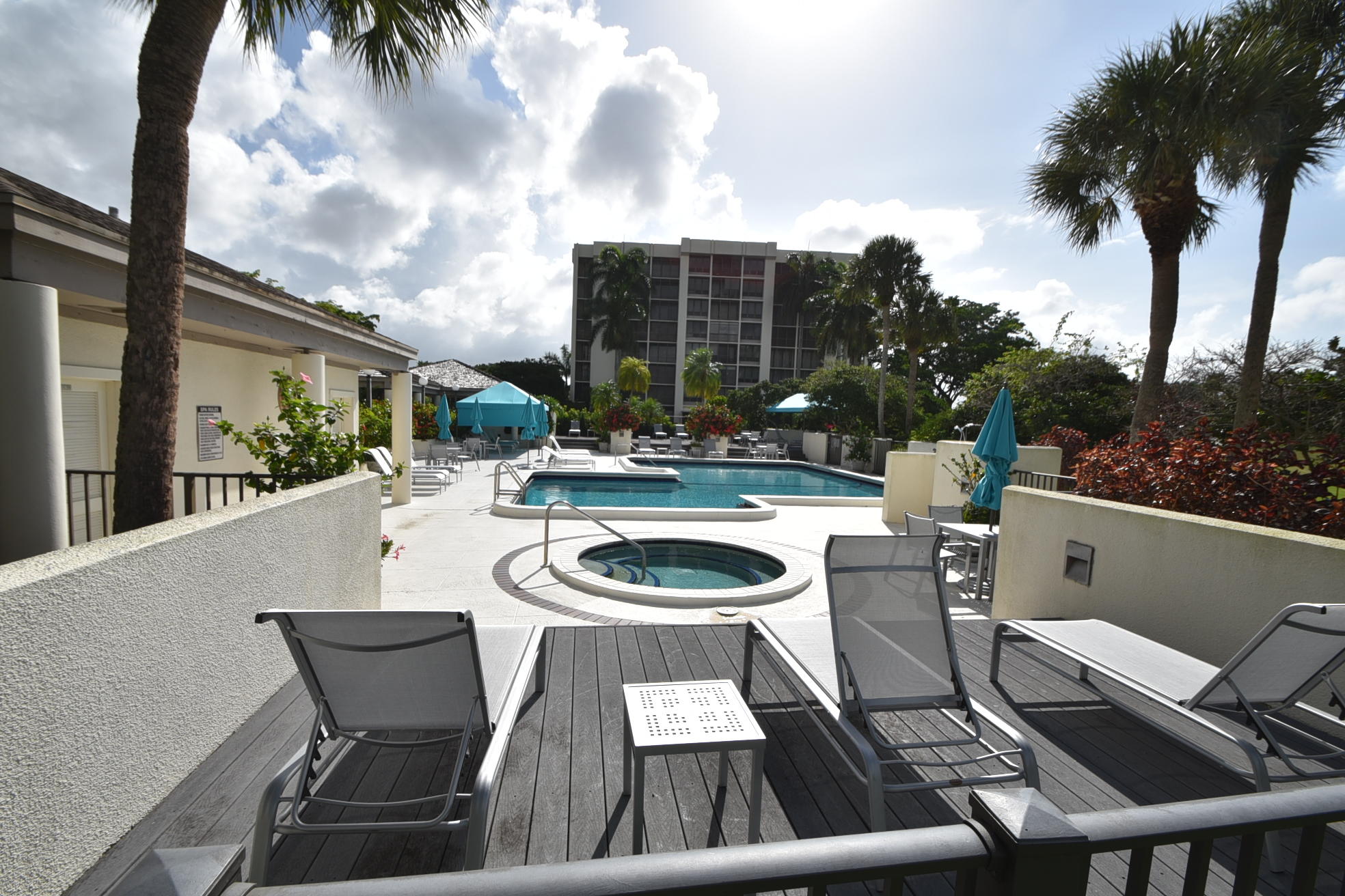 WILLOW WOOD MIDRISE CONDO - Residential