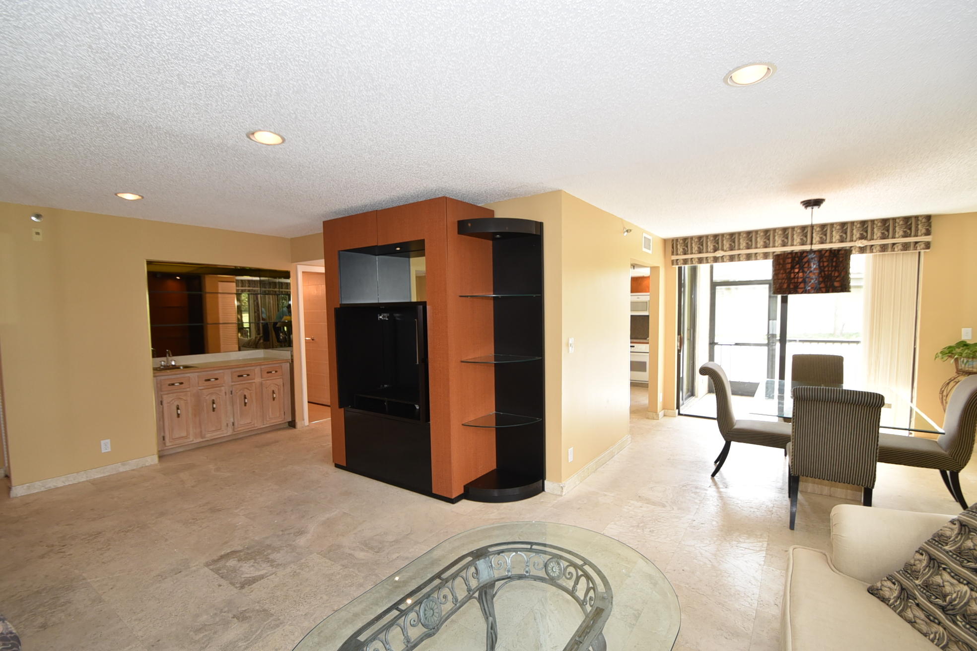 WILLOW WOOD MIDRISE CONDO - Residential