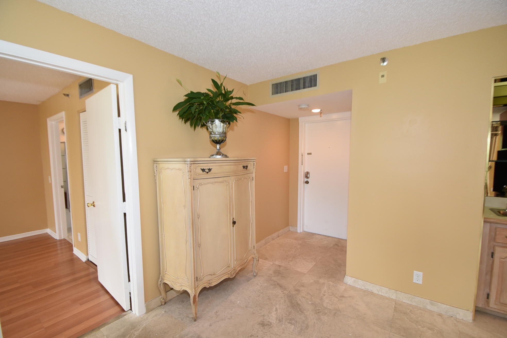 WILLOW WOOD MIDRISE CONDO - Residential