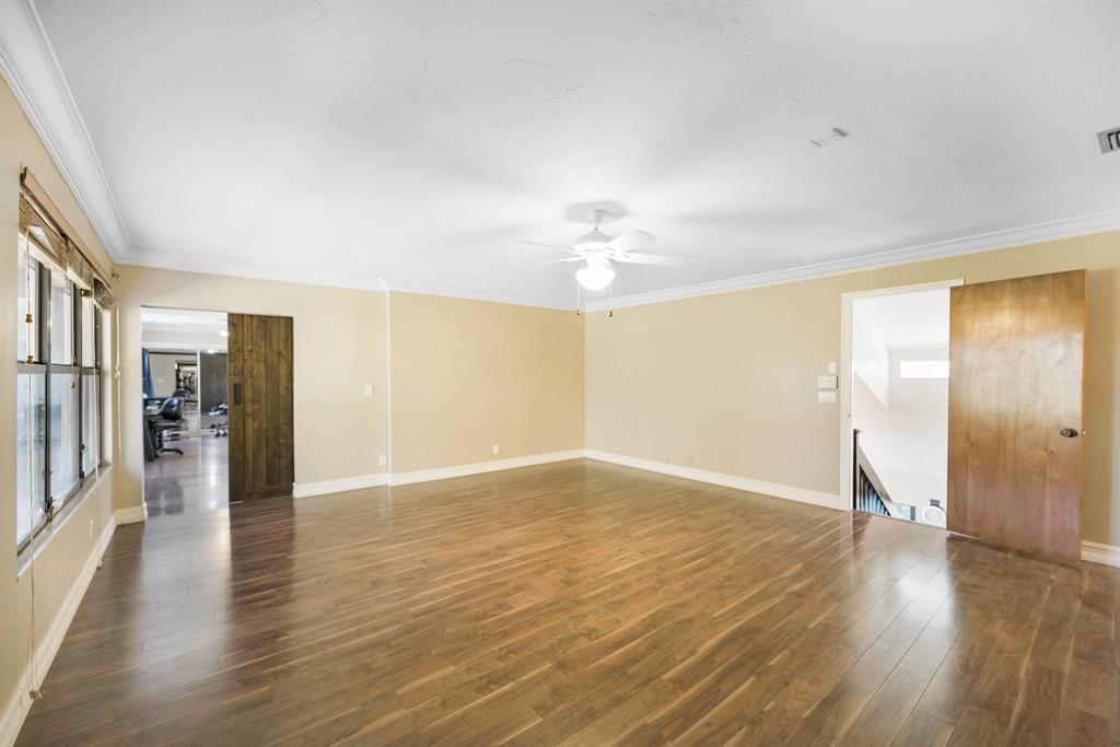 WHISPERING WOODS - Residential