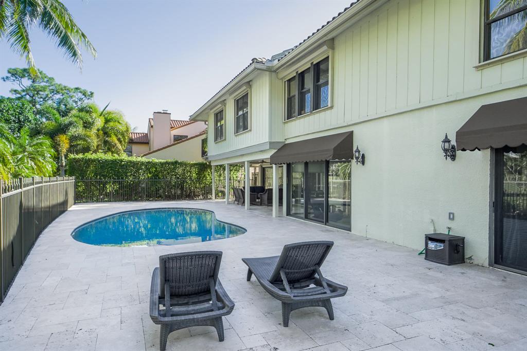 WHISPERING WOODS - Residential