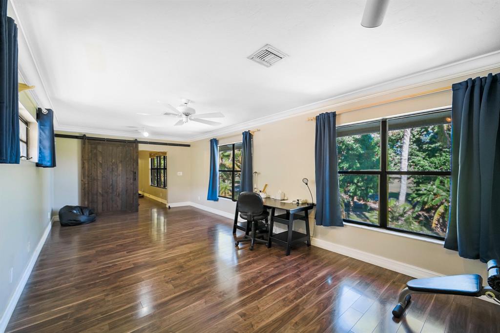 WHISPERING WOODS - Residential