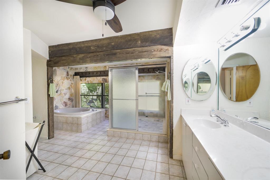 WHISPERING WOODS - Residential